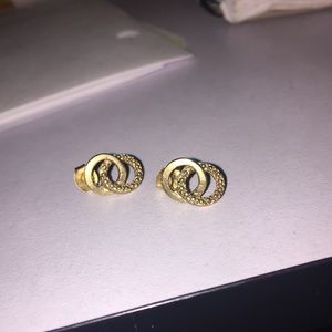 Double circle gold earrings